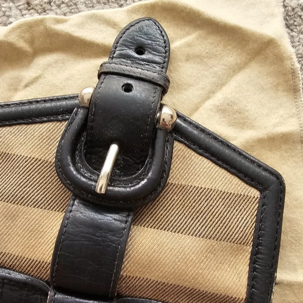 Preowned Burberry House Check Vintage Bifold  Wallet with original box, dust bag - Picture 6 of 16